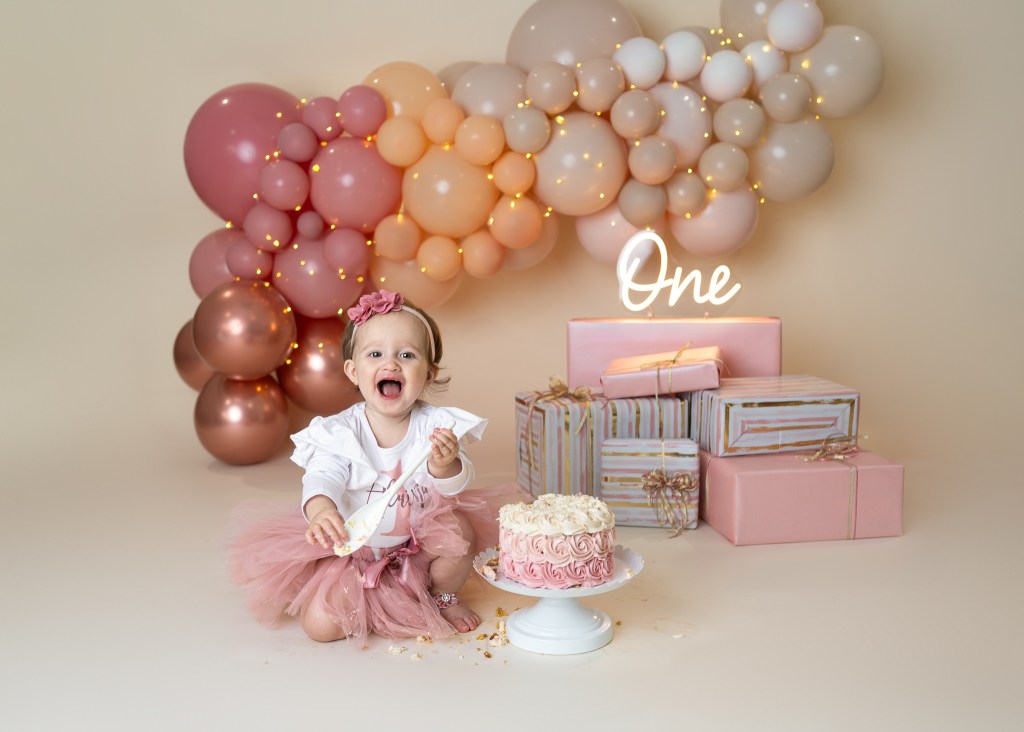 Blush pink upscale cake smash for baby girl’s first birthday, Sarasota milestone session